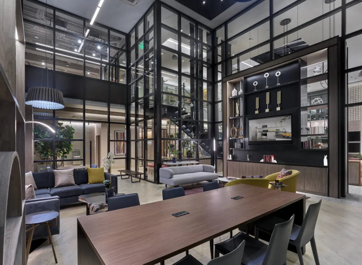 MARKETPLACE Vermella Woodbridge