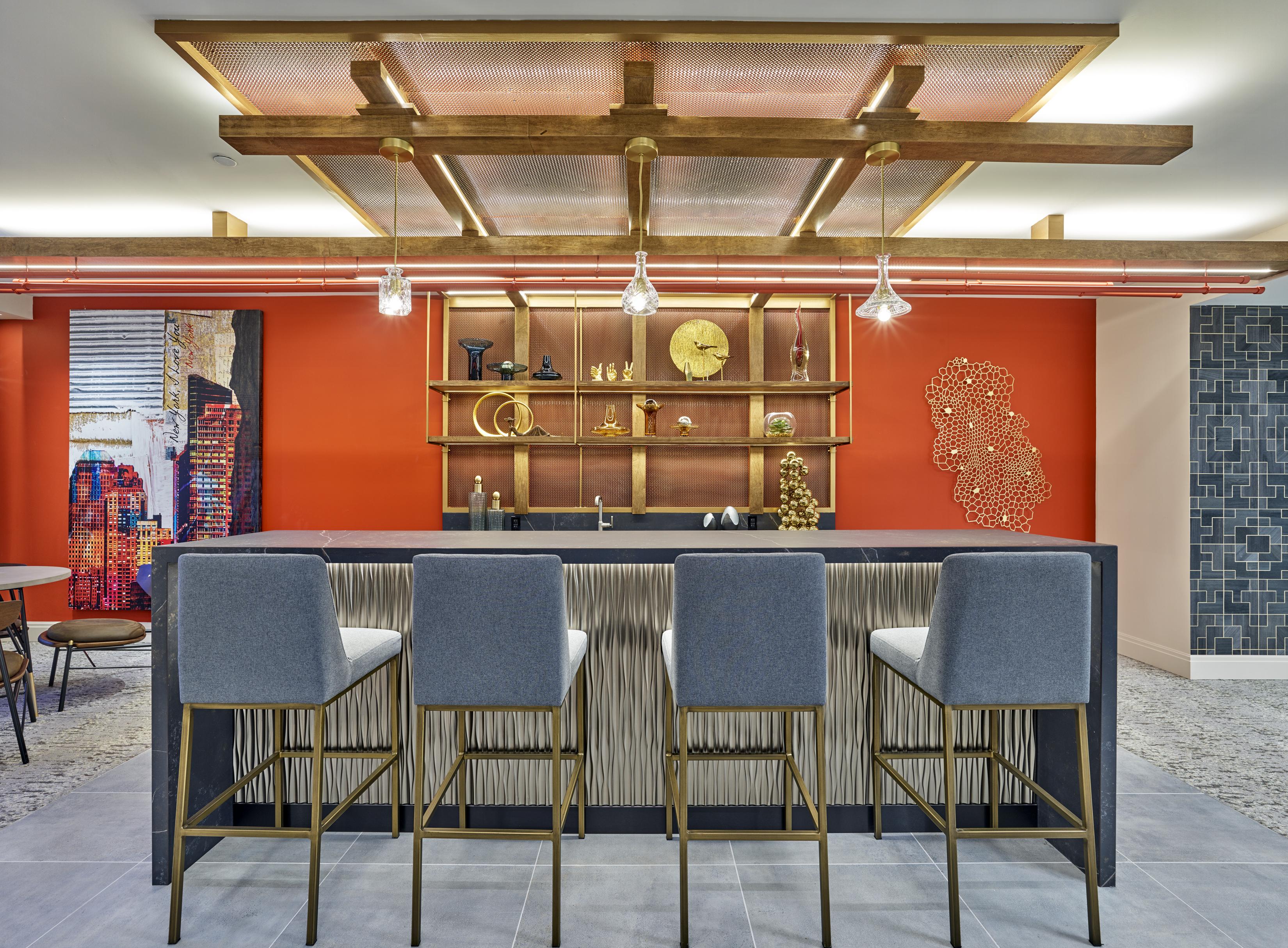 The Parker, Bar
