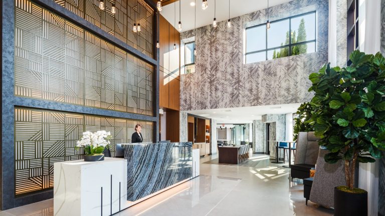 100 House at the Enclave, Lobby