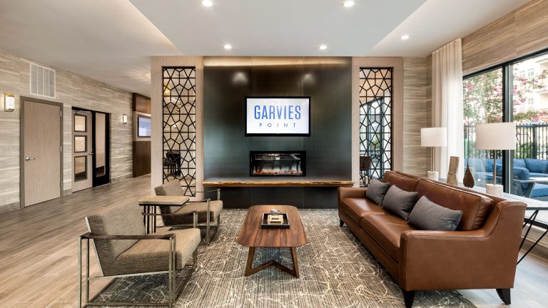 Garvies Point – Harbor Landing, Lounge