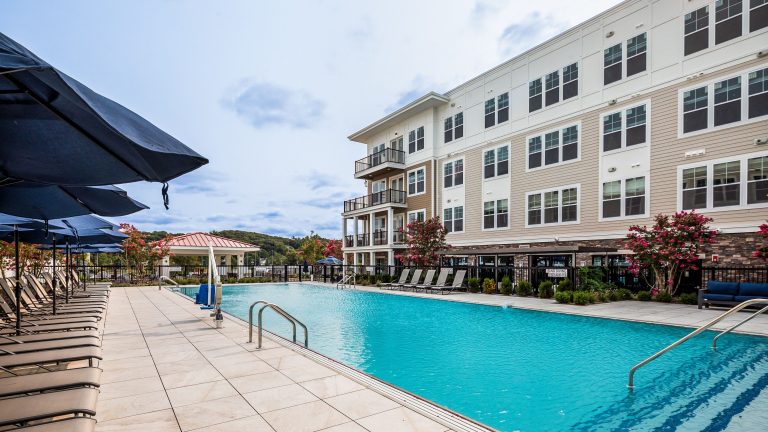 Garvies Point – Harbor Landing, Exterior Pool
