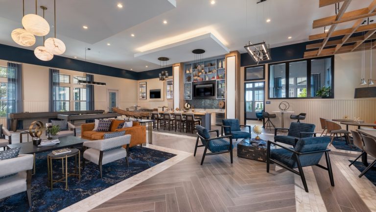 Lake Linganore, Lobby