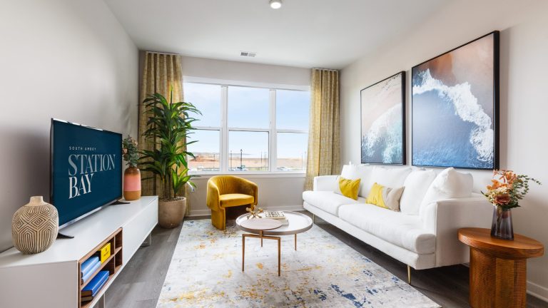Station Bay, Apartment Living